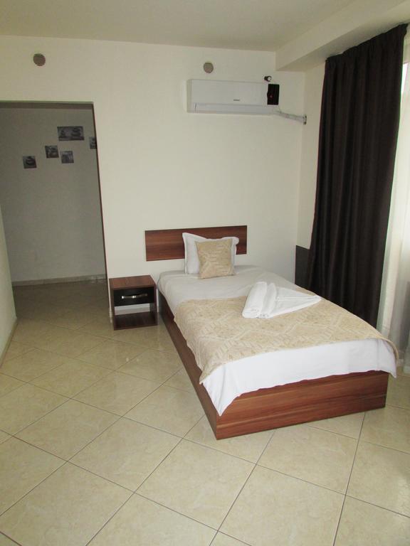 Hotel Brilliance Варна Экстерьер фото