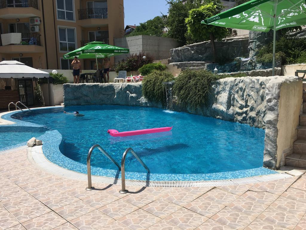 Hotel Brilliance Варна Экстерьер фото